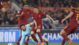 Вторник. Рим. "Рома" - "Барселона" - 3:0. Лионель МЕССИ не справился с "волками".