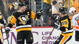 Сегодня. Питтсбург. "Питтсбург" - "Филадельфия" (7:0). Кросби сделал хет-трик.