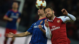 Четверг. Москва. ЦСКА - "Арсенал" - 2:2. Армейцы и "канониры" победителя не выявили.