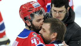 Александр РАДУЛОВ (слева) и Олег ЗНАРОК.