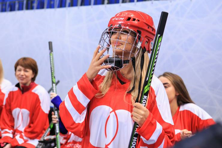 Бесценная Болельщица. Бесценная Болельщица.