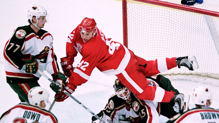 2001 год. В игре Шон ЭЙВЕРИ (№42). Фото REUTERS 2001 год. В игре Шон ЭЙВЕРИ (№42). Фото REUTERS