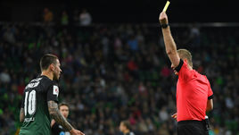 Форвард "Краснодара" Федор СМОЛОВ (слева) пропустит матч против ЦСКА.