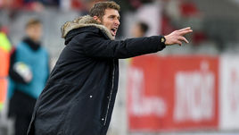 Среда. Москва. "Спартак" - "Тосно" - 1:1, пенальти - 4:5. Массимо КАРРЕРА.