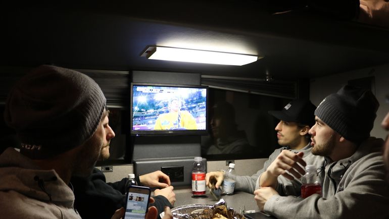 Жизнь в автобусе. Жизнь в автобусе.