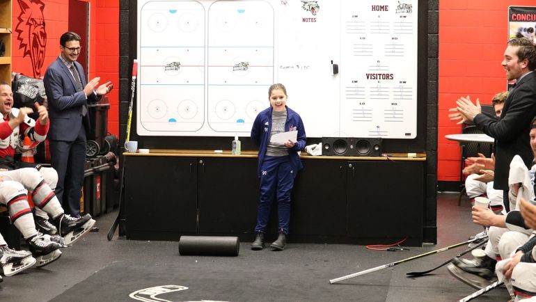 Дочь тренера Капри ЧОК. Дочь тренера Капри ЧОК.