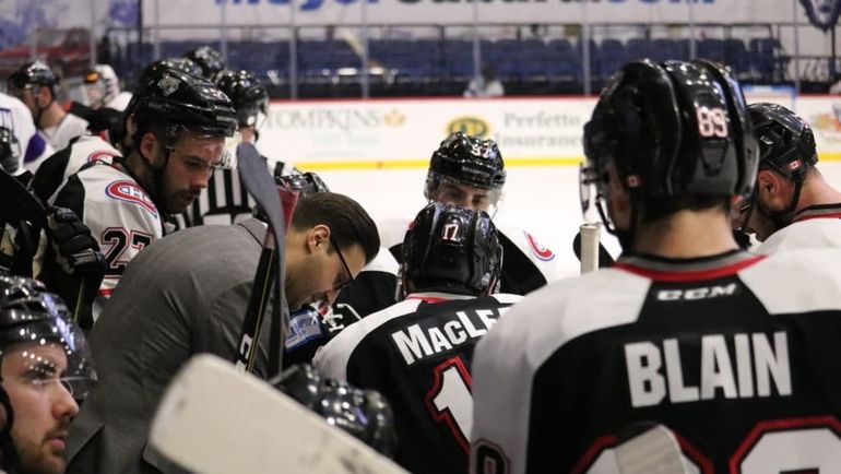 Колин ЧОК и его команда. Колин ЧОК и его команда.