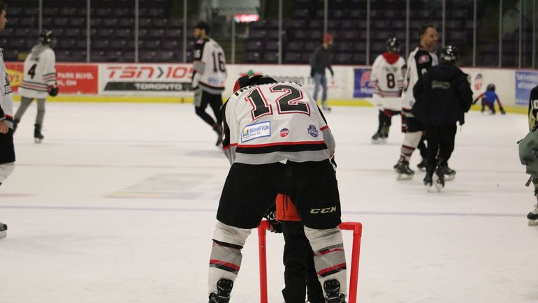 После последней игры с болельщиками. После последней игры с болельщиками.