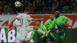 Воскресенье. Москва. Черкизово. "Локомотив" - "Уфа" - 0:0. Лидер чемпионата во второй раз за неделю не смог забить и сыграл вничью на своем поле.