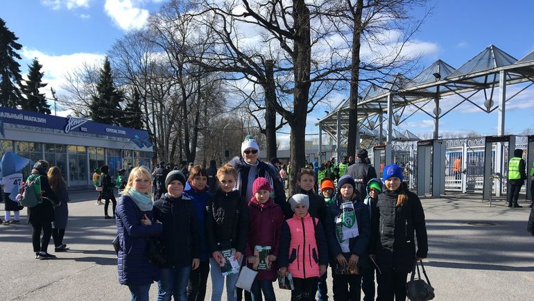 Татьяна со своим классом. Татьяна со своим классом.