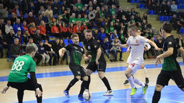 Теперь "Запад" сразится с "Востоком"