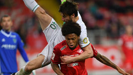 Понедельник. Москва. "Спартак" - "Ахмат" - 1:3. Луиз АДРИАНУ и Ризван УЦИЕВ.