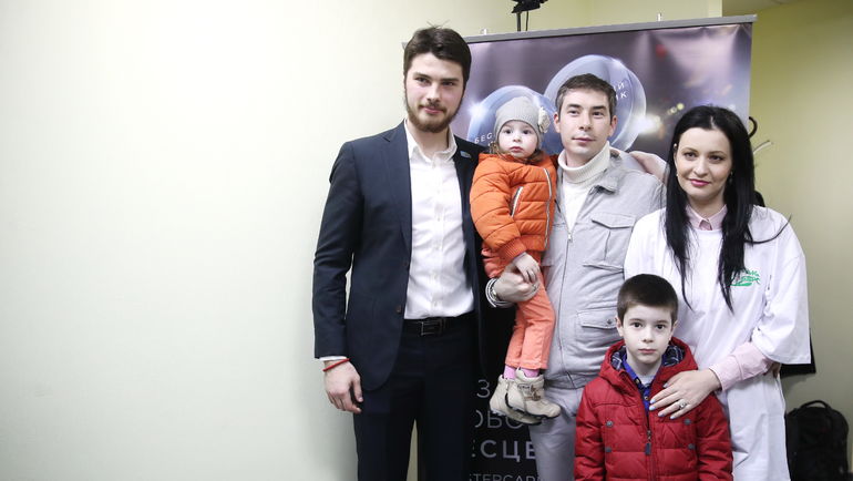 Роман АБРОСИМОВ (слева). Роман АБРОСИМОВ (слева).