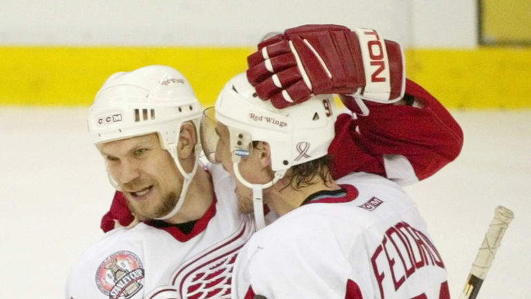 Никлас ЛИДСТРЕМ (слева) и Сергей ФЕДОРОВ. Фото REUTERS Никлас ЛИДСТРЕМ (слева) и Сергей ФЕДОРОВ. Фото REUTERS