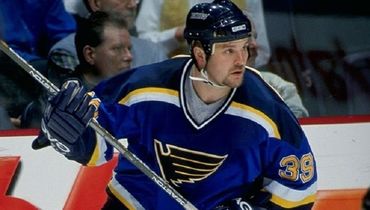 Келли ЧЕЙЗ.