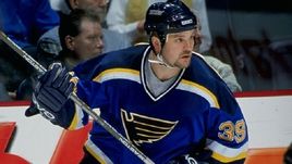 Келли ЧЕЙЗ.