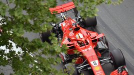 Феттель выиграл квалификацию в Баку, Сироткин - 12-й