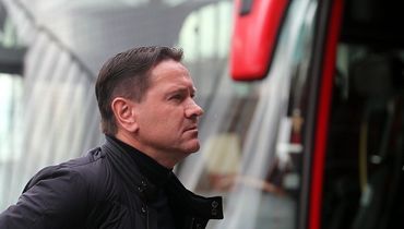 Аленичев отдал власть в ФНЛ, Талалаев пнул мячом в судью 