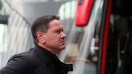 Аленичев отдал власть в ФНЛ, Талалаев пнул мячом в судью 