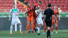 Сегодня. Грозный. "Ахмат" - "Урал" - 0:0. Команды голов не забили.