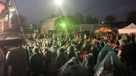 Вчера. Москва. Фан-зона в Черкизове во время игры в Краснодаре.