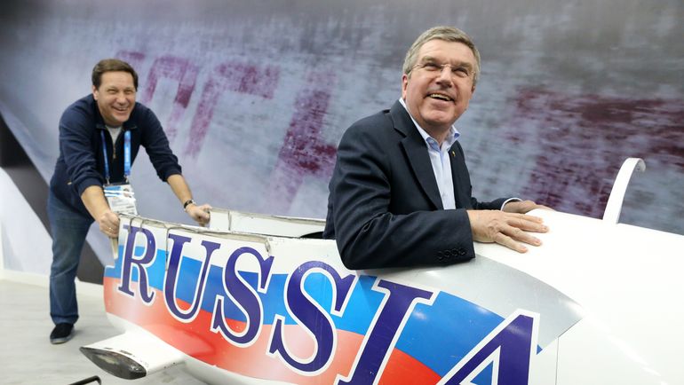 18 февраля 2014 года. Александр ЖУКОВ (слева) и президент МОК Томас БАХ в Доме болельщиков Олимпийской команды России в Сочи. Фото Игорь ЗАРЕМБО/РИА Новости 18 февраля 2014 года. Александр ЖУКОВ (слева) и президент МОК Томас БАХ в Доме болельщиков Олимпийской команды России в Сочи. Фото Игорь ЗАРЕМБО/РИА Новости