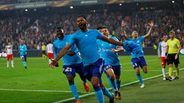 Четверг. Зальцбург. "Зальцбург" - "Марсель" - 2:1. 115-я минута. Только что гости провели решающий гол после углового, которого не было.