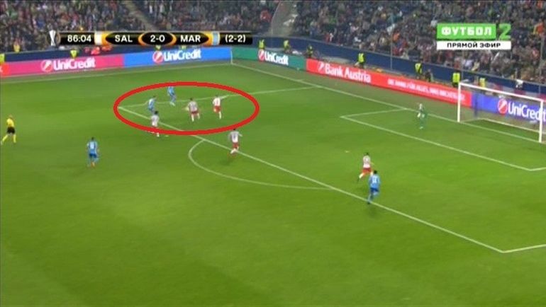 Спорный момент на 87-й минуте. Спорный момент на 87-й минуте.