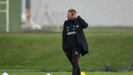 Пятница. Тарасовка. Главный тренер "Спартака" Массимо КАРРЕРА.