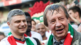 Сегодня. Москва. "Локомотив" - "Зенит" - 1:0. Юрий СЕМИН - трехкратный чемпион России.