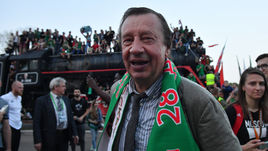 Суббота. Москва. "Локомотив" – "Зенит" – 1:0. Юрий СЕМИН после победы.