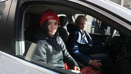 Евгения МЕДВЕДЕВА уезжает в Северную Америку.