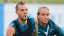 Артем ДЗЮБА и Роберто МАНЧИНИ.