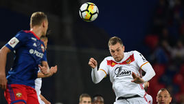 6 апреля 2018 года. Москва. ЦСКА - "Арсенал" - 6:0. Форвард гостей Артем ДЗЮБА (№ 24).