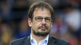 Хайо ЗЕППЕЛЬТ.