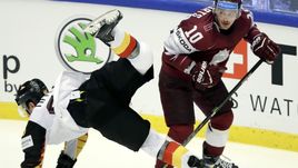 Сегодня. Хернинг. Латвия - Германия - 3:1. Серебряные призеры Олимпиады-2018 потерпели очередное поражение.