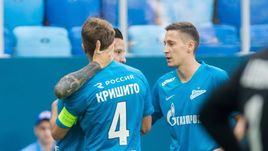 Воскресенье. Санкт-Петербург. "Зенит" - "СКА-Хабаровск" - 6:0. Доменико КРИШИТО провел последний матч за сине-бело-голубых.