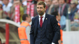 Воскресенье. Москва. "Спартак" - "Динамо" - 0:1. Массимо КАРРЕРА.