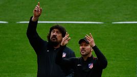 "Бог искал вратаря, но я отказался играть в его команде". Как победить рак и стать правой рукой Симеоне