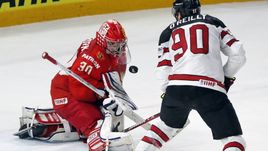 Четверг. Копенгаген. Россия - Канада - 4:5 ОТ. Игорь ШЕСТЕРКИН и автор победной шайбы Райан О`РАЙЛЛИ.