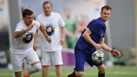 Сегодня. Новогорск. Дмитрий ЗЕЛЕНОВ (справа).