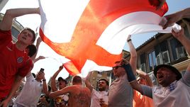 Болельщики сборной Англии.