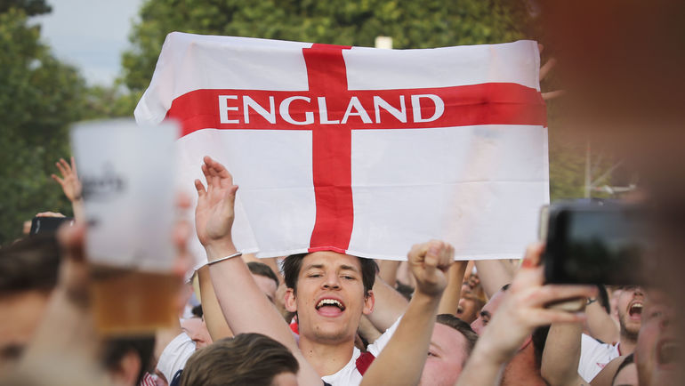 Болельщик сборной Англии. Фото AFP Болельщик сборной Англии. Фото AFP
