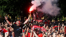 Болельщики "Ливерпуля" в Киеве.