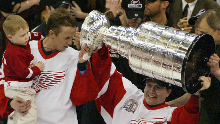 2002 год. Игорь ЛАРИОНОВ и Владимир КОНСТАНТИНОВ. Фото REUTERS 2002 год. Игорь ЛАРИОНОВ и Владимир КОНСТАНТИНОВ. Фото REUTERS