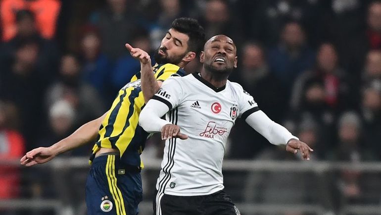 Луиш НЕТУ против Вагнера ЛАВ. Фото AFP Луиш НЕТУ против Вагнера ЛАВ. Фото AFP