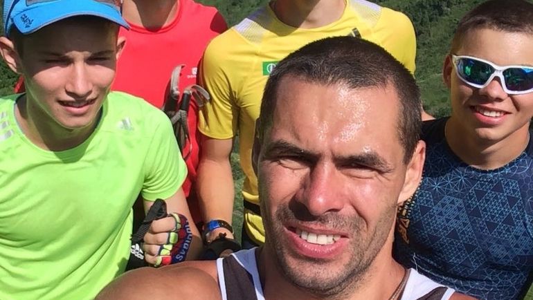 Александр САРАТОВСКИЙ со спортсменами. Александр САРАТОВСКИЙ со спортсменами.