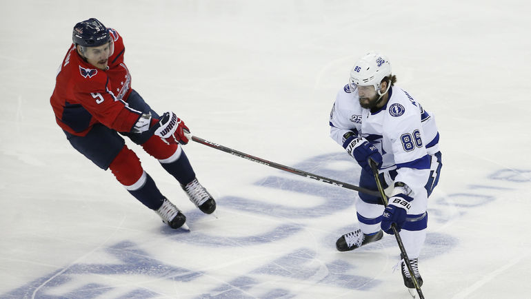 Дмитрий ОРЛОВ (слева) и Никита КУЧЕРОВ. Фото USA TODAY Sports Дмитрий ОРЛОВ (слева) и Никита КУЧЕРОВ. Фото USA TODAY Sports