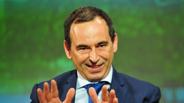 Май. Москва. Роман АВДЕЕВ в редакции "СЭ".