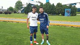 Элиас ПЕРЕЙРА и Лионель МЕССИ.